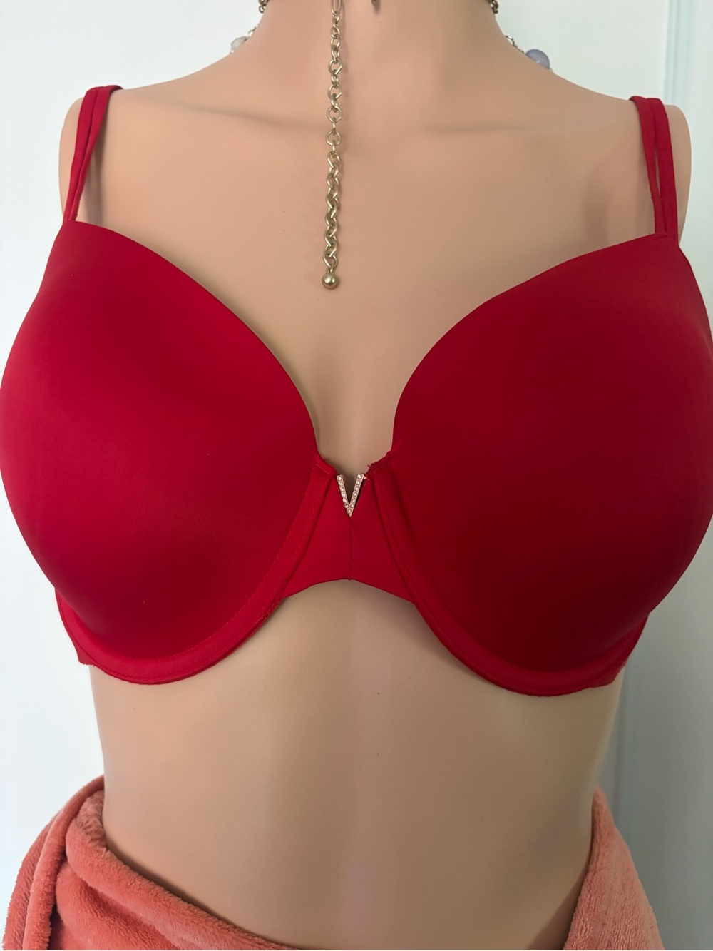 Victoria's Secret Smooth Red Lightly Padded T-Shirt Bra